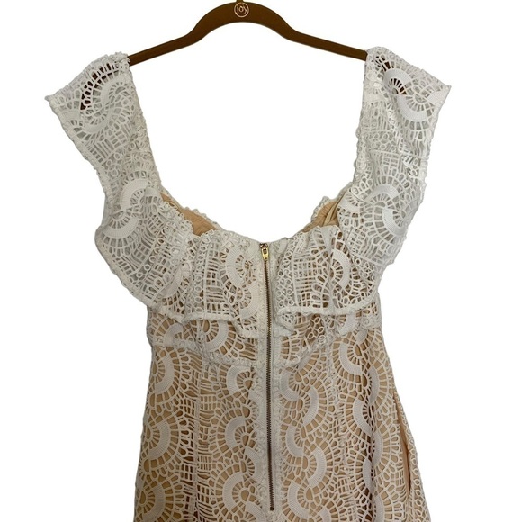 Line And Dot White Bridal Crochet Eyelet Off The Shoulder Lace Dress Size Large - Picture 6 of 14